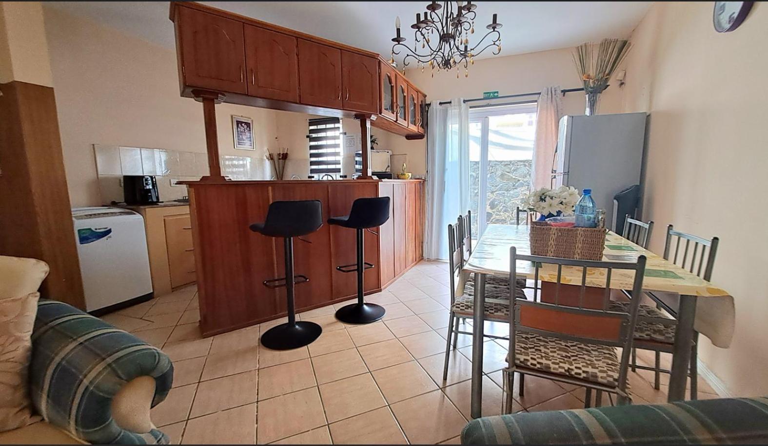 Sunshine Luxurious Villa:4 Mins Walk From Beach Flic-en-Flacq Zewnętrze zdjęcie